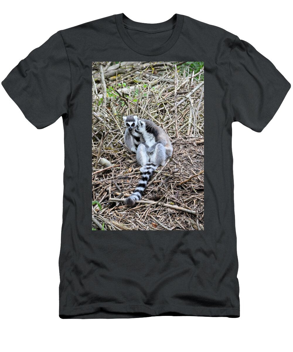Ring Tailed Lemur D8 Les Classics T-Shirt